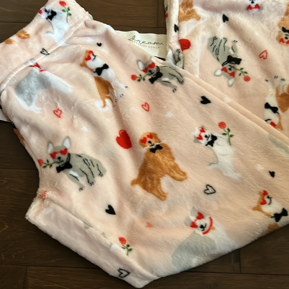 Other - Daydream womens Hearts Plush Pajama Pants Dogs New Pink Valentines